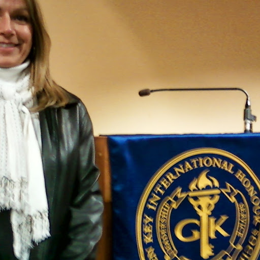 Suzanne Cyr Photo 5
