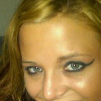 Sara Mathews Photo 14