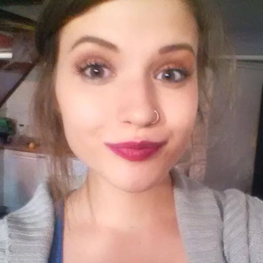 Elizabeth Stanley Photo 21