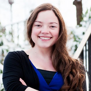 Emily Benjamin Photo 20