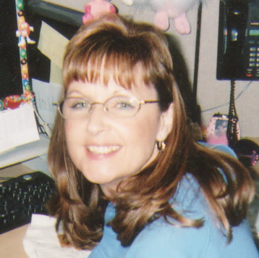 Lynda Miller Photo 31