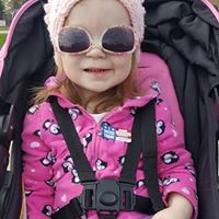 Angela Pettis Photo 8