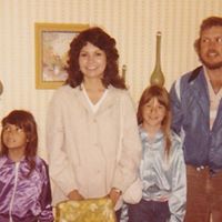 Aimee Carter Photo 24