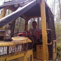 Jesse Jaeger Photo 7