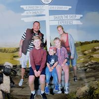 Christine Neale Photo 22