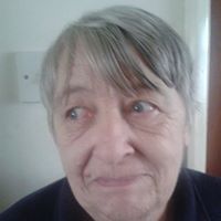 Victoria Andrews Photo 16