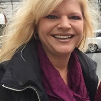 Brenda Walton Photo 29