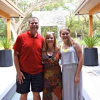 Holly Phillips Photo 11