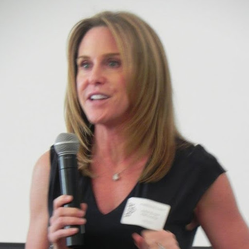 Robyn Barrett Photo 11