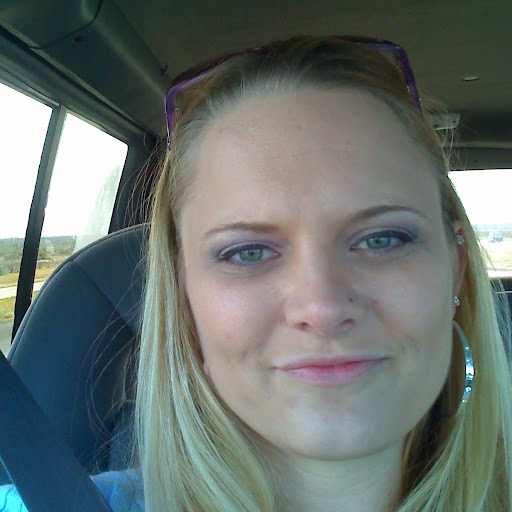 Kelly Snow Photo 19
