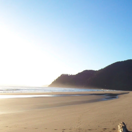 Madeline Ryan Photo 7