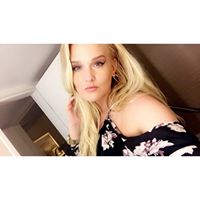 Elizabeth Worley Photo 19