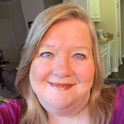 Debbie Lively Photo 8