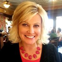 Lynda Robertson Photo 26