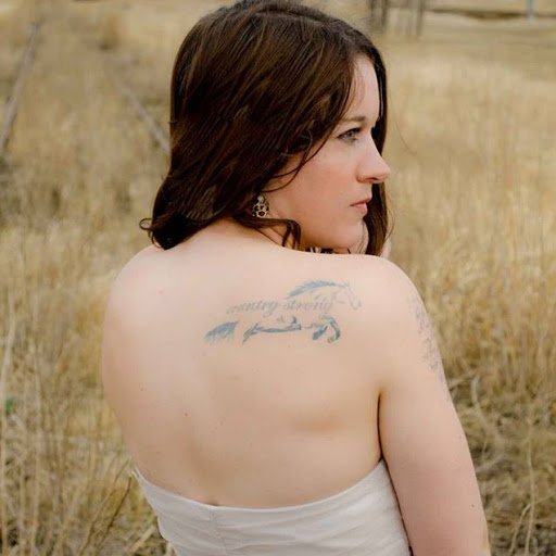 Lisa Mccullough Photo 4