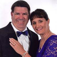 Julie Gorman Photo 22