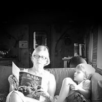 Andrea Groves Photo 14