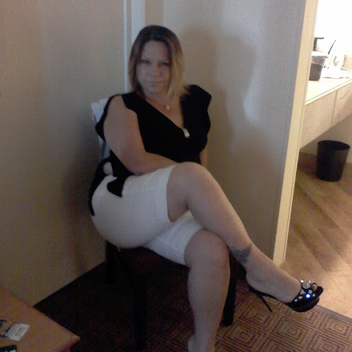 Angela Conn Photo 15