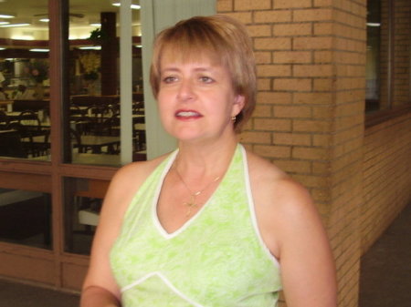 Pamela Madison Photo 14