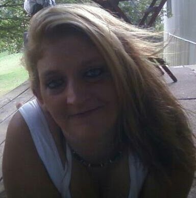 Jennifer Riddle Photo 9