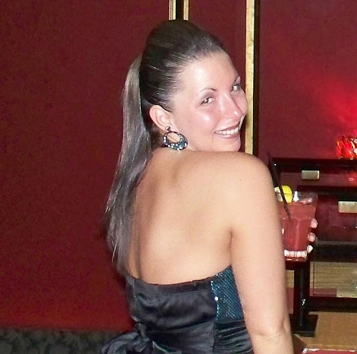 Angela Sullivan Photo 23