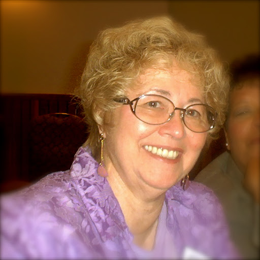 Annette Wood Photo 34
