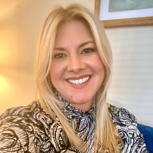 Laura Engelbrecht Photo 12