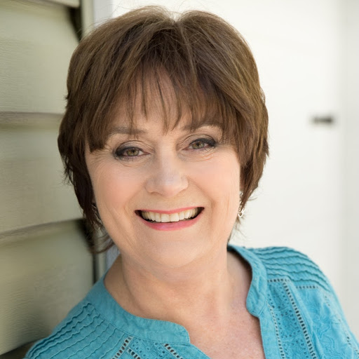 Lori Dalton Photo 26