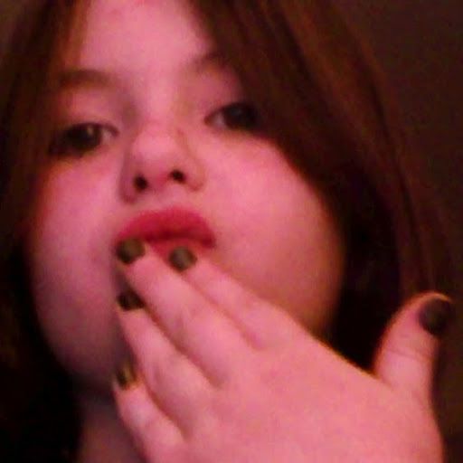 Michelle Flaherty Photo 15