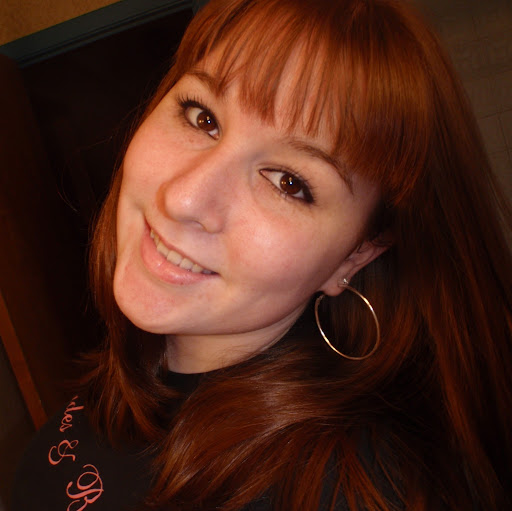 Stephanie Brookes Photo 6