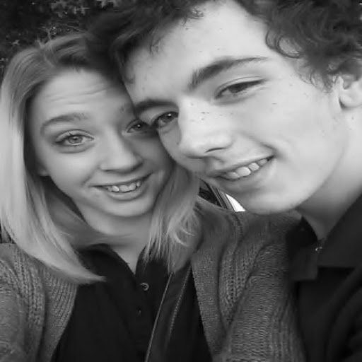 Tara Gallagher Photo 26