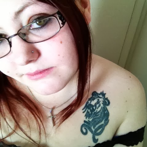 Julie Crowe Photo 17