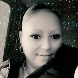 Cynthia Daniel Photo 40