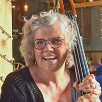 Mary Stahl Photo 16