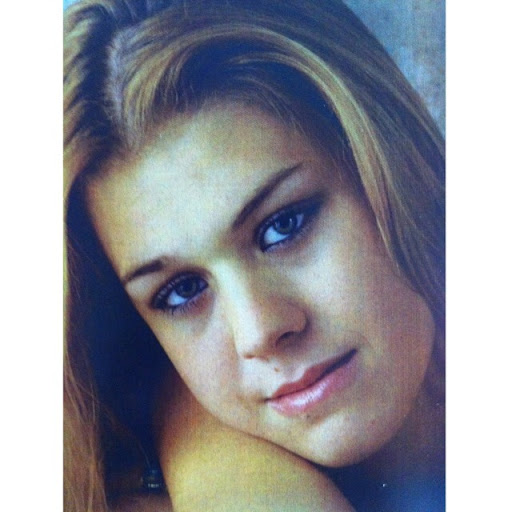Kathryn Shaw Photo 32