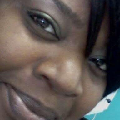 Aimee Banks Photo 8