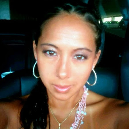Lisa Barton Photo 18