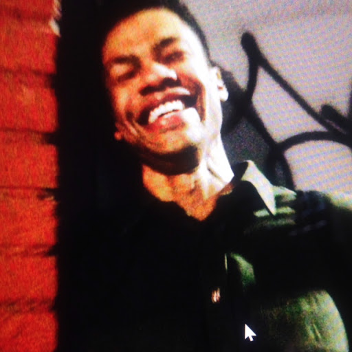 Julian Phillips Photo 34