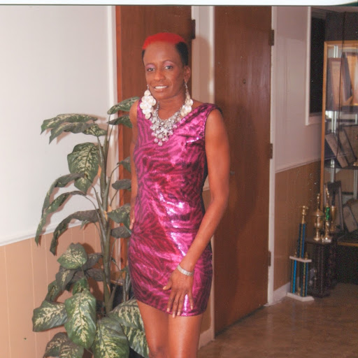 Regina Hill Photo 26