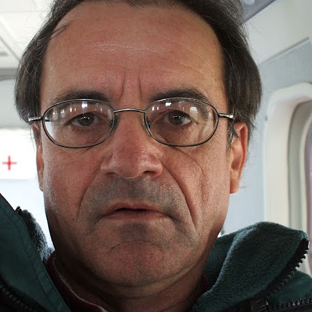 Raymond Cyr Photo 38