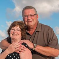 Ellen Simons Photo 38