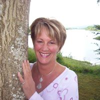 Linda Burke Photo 15