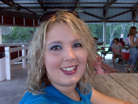 Tiffany Thompson Photo 32