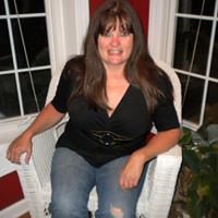 Laurie Hooper Photo 5