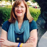 Julia Bourne Photo 12