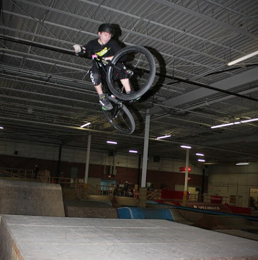 Adam Robbins Photo 34