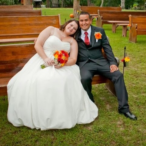 Amanda Earley Photo 12