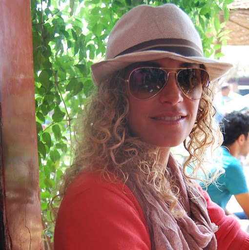 Ana Feliciano Photo 17