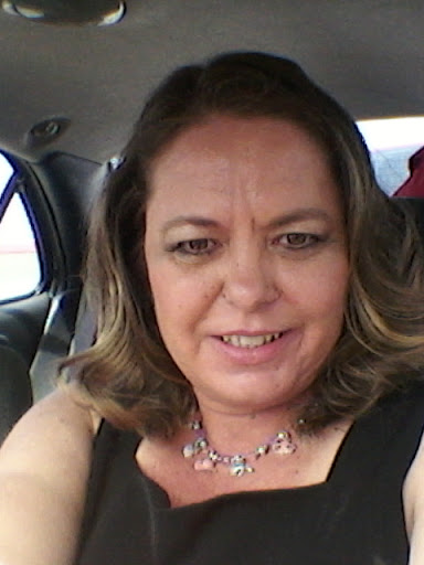 Julie Schroeder Photo 23