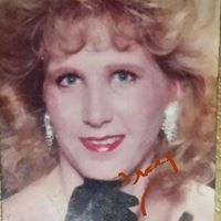 Traci Strickland Photo 12